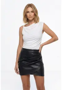 Bluza eleganta de dama - decolteu pe un umar - fara maneci - lungime standard - croiala dreapta - fason clasic - M1333 - alb - S - Alb