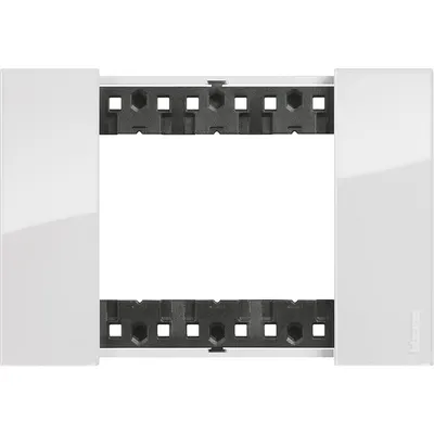 Rama ornament 3 module Bticino Living Now KA4803DW, ice