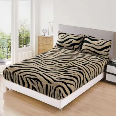 Cearsaf cu Elastic, Cocolino Sherpa Touch, 180x200cm si 2 fete de perna 50x70cm, Model Zebrat, Bej inchis