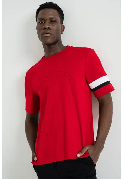 Tricou cu logo brodat - Rosu vermillion