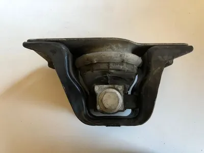 Suport cu tampon motor 8200281186 Renault Clio 3 (2005-2009) 1.2 benzina
