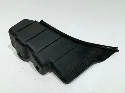 Ornament / suport aripa (capota) stanga LM84111-2S000 Hyundai ix35 (2010-2013)