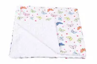 Paturica din bumbac model fluturasi si plus minky alb 80x80 cm