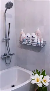 Etajera baie si bucatarie eleganta, organizator, design exclusivist, finisaj cromat, prindere prin lipire – montaj rapid in doar 5 minute