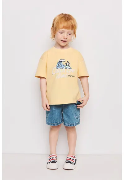 Tricou lejer de bumbac cu text si imprimeu grafic - Galben pal