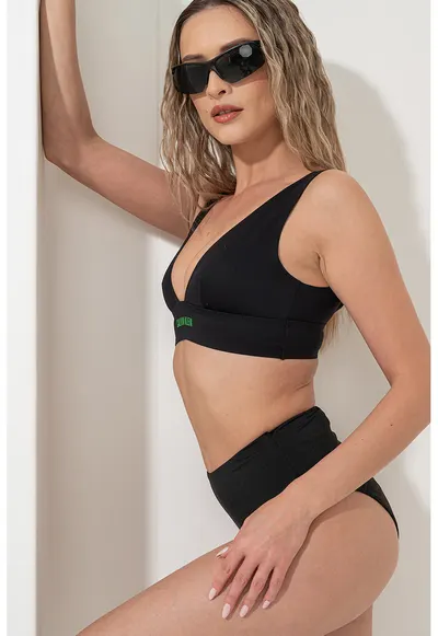 Sutien de baie cu cupe triunghiulare si detaliu logo - Negru