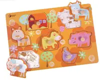 Puzzle din lemn cu manere Classic World - Animale de la ferma