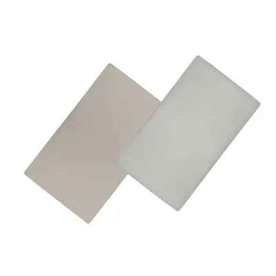 Set cearceafuri cu elastic, Lionelo, Pentru patuturi 120 x 60 cm, Pentru saltele de max. 10 cm inaltime, Din bambus, Usor de spalat, 30 grade, Fara calcare, Ecologic, Alb/Bej