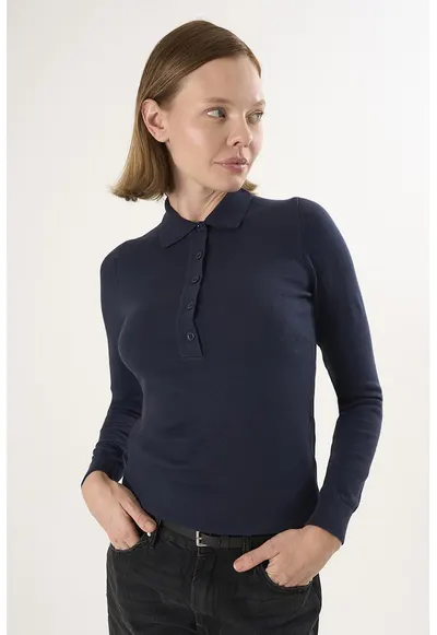Pulover slim fit cu guler polo - Bleumarin