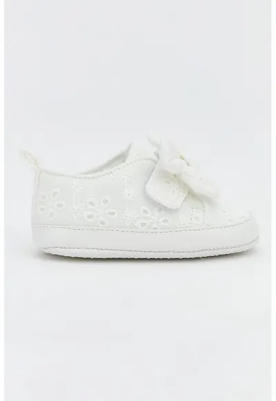 Pantofi cu velcro si funde decorative - Alb optic