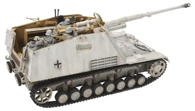 Model asamblabil Tamiya Militari: Tancuri - Distrugător german de tancuri Nashorn 8.8cm Pak43/1 cu muniție III/IV (Sd.Kfz.164), 4 figurine