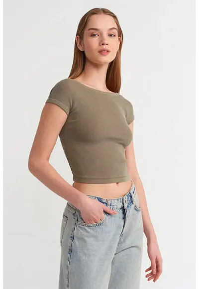 Tricouri dama - tricou crop - decolteu patrat - decupaj - verde kaki - bumbac elastan