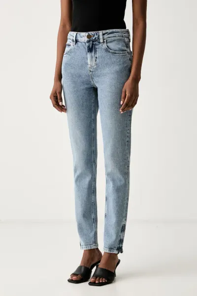 Guess blugi slim fit pentru femei MARILYN MONROE