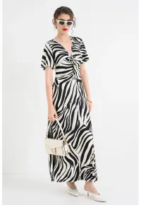Rochie cu decolteu in V si animal print - Alb/Negru
