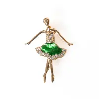 Brosa martisor balerina aurie cu fusta verde