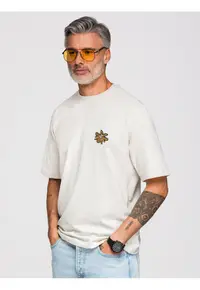 Tricou barbati loose fit cu aplicatie decorativa - decolteu rotund - material jersey OM-TSCT-0275 - Alb murdar