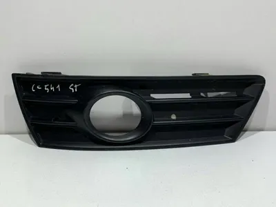 Grila proiector stanga fata 3C8853665C Volkswagen Passat CC (2008-2012)