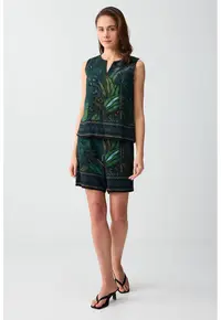 Pantaloni scurti din amestec de in cu model tropical - Verde inchis