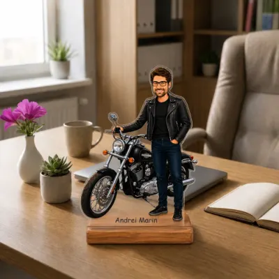 Caricatura Motociclist - Statueta Personalizata tip Trofeu