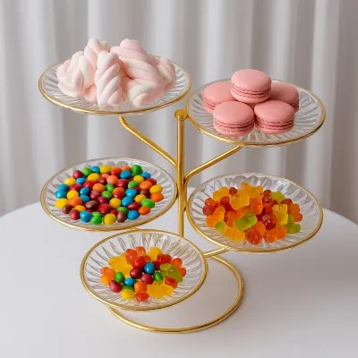 Etajera Eleganta din Sticla cu 5 Tavi pe Suport Auriu – Perfecta pentru Candy Bar, Petreceri sau Evenimente