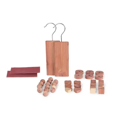 Set 34 bile din lemn de cedru pentru dulap Compactor