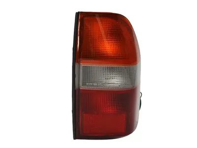Stop tripla lampa spate dreapta potrivit MITSUBISHI L 200 PICK-UP 1996-2001 - (Semnalizator portocaliu, culoare sticla: rosu)