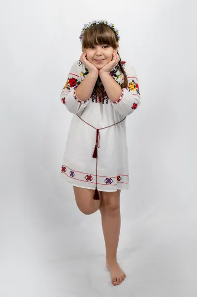 Rochie traditionala fetite Maria 11