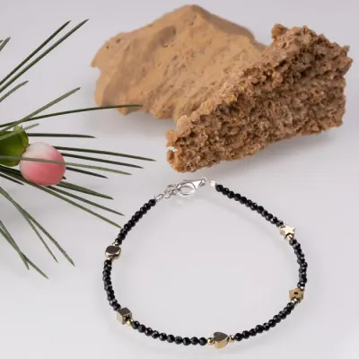 Bratara argint subtire din cubic zirconia negru si hematit auriu de diferite forme