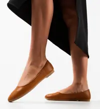 Balerini dama Aniya Camel