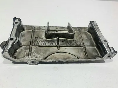 Capac chiuloasa stanga 059109129T Volkswagen Touareg 2 (2010-2015) [7P] 3.0 tdi CRCA 245 cp
