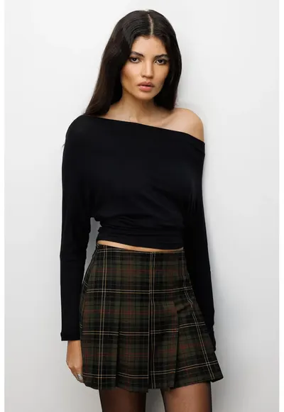 Bluza dama - Negru - Asimetrica - L INTL