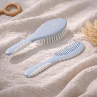Set perie si pieptan pentru copii Babyono Alb