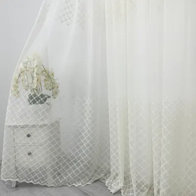 Perdea Cicek din Tulle cu Broderie, Ivoire, 140cm latime x 260cm inaltime, cu rejansa pt bara