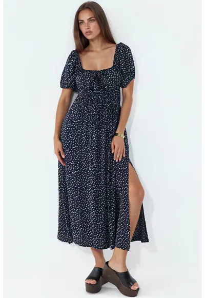 Rochie Midi Neagra - 100% Viscose - Croiala Lejera - Decolteu Patrat - Maneci Scurte