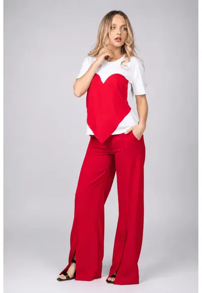 Pantaloni cu croiala ampla si slituri frontale