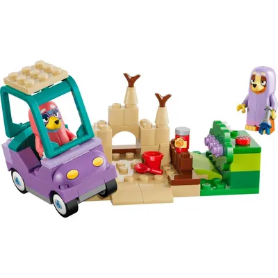 LEGO Bluey - Bingo si Blue se joaca de-a bunicutele (11216)