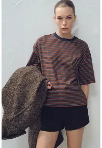 Tricou relaxed fit cu dungi - Alb/Maro deschis/Bleumarin