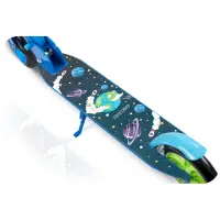 Trotineta pentru copii Ricokids Kodi Kosmos pliabila, inaltime ghidon reglabila, platforma antiderapanta, roti din PU rezistente, rulmenti ABEC-7, 2 frane de mana si picior, manere ergonomice pliabile si cric