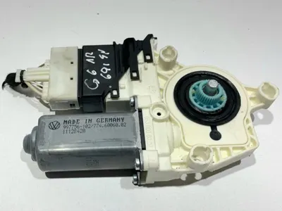 Motoras macara geam dreapta spate 1K0959704AL Volkswagen Golf 6 (2008-2013)