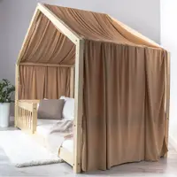 Pat pentru copii Montessori tip casuta, LittleAmy, Cozi Cottage, balustrade cu bare rotunde, Natur, 90 x 180 cm