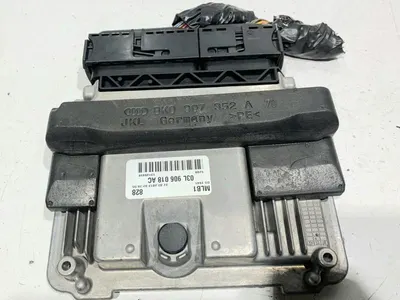 Calculator motor ecu 03L906018AC Audi A4 facelift (2011-2015) [B8.5] 2.0 tdi CJCA