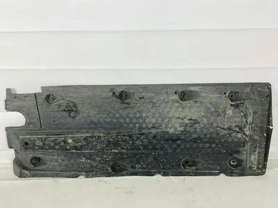 Scut lateral / caroserie stanga 1K0825201AC Volkswagen Golf 6 (2008-2013)