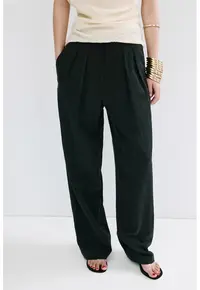 Pantaloni relaxed fit din amestec de lyocell cu pliuri - Negru