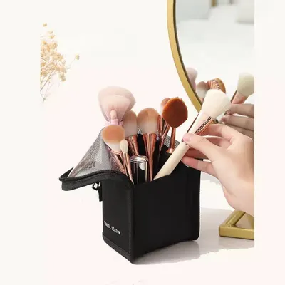 Geanta portabila cosmetica, Neagra