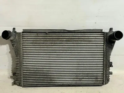 Radiator intercooler 1K0145803AF Volkswagen Golf 6 (2008-2013) 2.0 tdi cbb