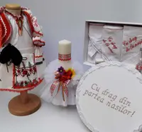 Set Botez Traditional Marina 10 - 4 piese costumas, lumanare, trusou si cufar