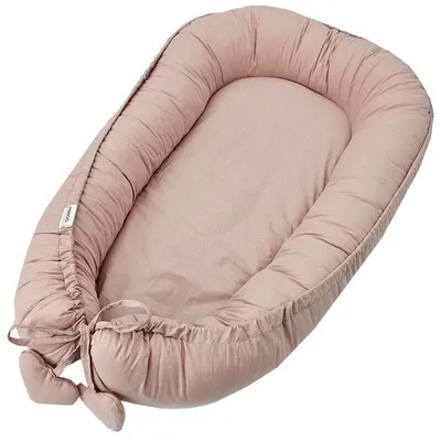 Cosulet bebelus, Feedo, Pentru dormit, joaca, protectie in patut, Baby Nest 90x60 cm, Din bumbac 100%, Design cu inimioare, Roz