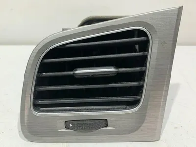 Grila ventilatie stanga fata 5G1819703H Volkswagen Golf 7 (2012-2017)