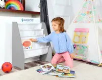 Raft de carti pentru copii Suporto Gri din lemn MDF, organizator cu etajere din textil pentru depozitare jucarii, carti si caiete, 71.5 x 62 x 30 cm