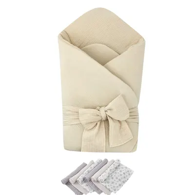 Pachet Paturica de infasat Beige, Qmini, Din muselina dubla si 6 scutece 35x35 cm din muselina de bambus